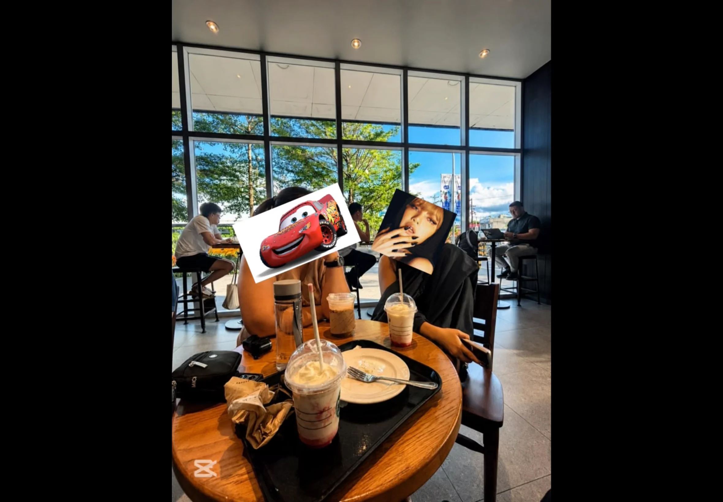 Image 1 of 5 attached to "VALIR FAMILY SHOPPING TRIP PICS👁️👄👁️"
