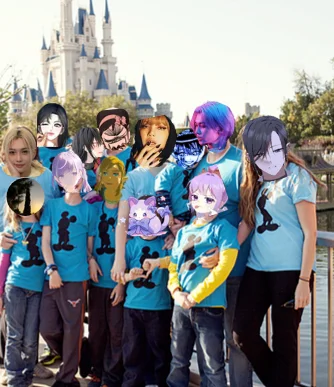 Image 2 of 4 attached to "Pictures from the Valir Disneyland Trip <3"
